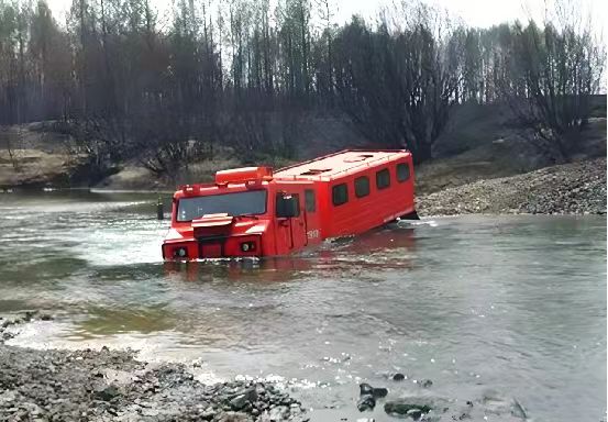 履帶式雙節森林草原(蘆葦)消防滅火全地形車